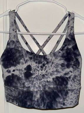 Lululemon Energy Bra Long Line in Tie Dye
Marble Dye Classic Navy - size 6
